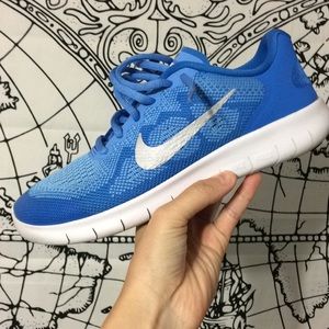 Nike free runs 2017